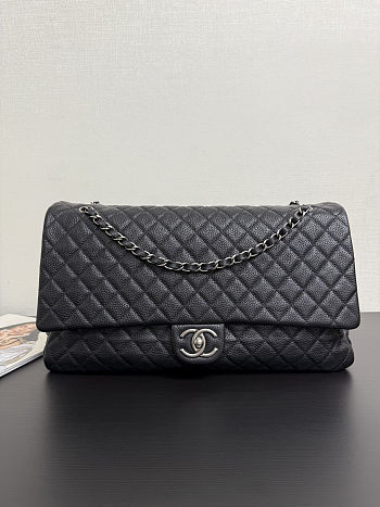 Colestore Chanel Maxi Classic Handbag Grained Calfskin & Ruthenium-Finish Metal Black 44 x 27 cm