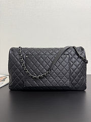 Colestore Chanel Maxi Classic Handbag Grained Calfskin & Ruthenium-Finish Metal Black 44 x 27 cm - 4