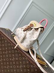 Colestore Louis Vuitton LV Crafty Montsouris Mini Monogram Dune 24 x 25 x 12 cm - 4