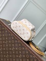 Colestore Louis Vuitton LV Crafty Montsouris Mini Monogram Dune 24 x 25 x 12 cm - 3