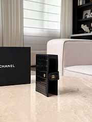 	 Colestore Chanel Spring Summer 2026 Passport Holder Crocodile Embossed Calfskin & Gold-Tone Metal Black 14x10.5x2cm - 5