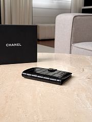 	 Colestore Chanel Spring Summer 2026 Passport Holder Crocodile Embossed Calfskin & Gold-Tone Metal Black 14x10.5x2cm - 3