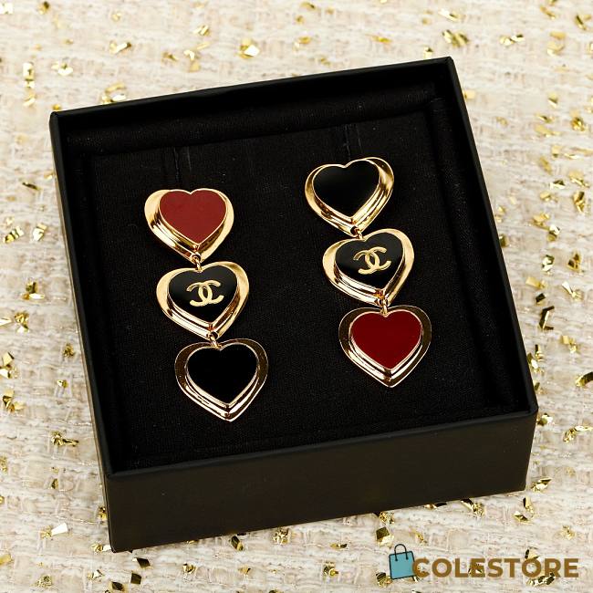 Colestore Chanel Spring Summer 2026 Pre-collection   Pendant Earrings   Metal & Resin  Golden, Black & Dark Red - 1