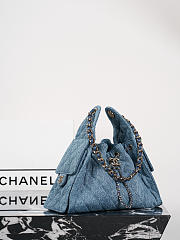 Colestore Chanel Métiers d’art 2026   CHANEL 25 Small Handbag   Washed Denim & Gold-Tone Metal  30 x 26 x 14cm - 5