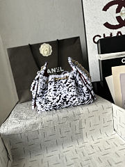 Colestore Chanel 25 Mini Handbag Lambskin & Gold-Tone Metal White & Black 20 x 22 x 12.5cm - 4