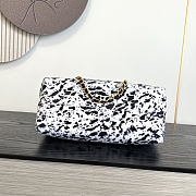 Colestore Chanel Clutch with chain   Lambskin & Gold-Tone Metal White & Black  7.5 x 27 x 12cm  - 5