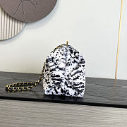 Colestore Chanel Clutch with chain   Lambskin & Gold-Tone Metal White & Black  7.5 x 27 x 12cm  - 3
