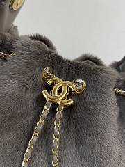 Colestore Métiers d’art 2026 Chanel 25 Mini Handbag Lambskin & Gold-Tone Metal Taupe 20 x 22 x 12.5cm - 2