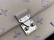 Colestore Louis Vuitton High Summer Nano Madeleine Monogram Empreinte Link Quartz 21 x 12.5 x 6 cm - 5