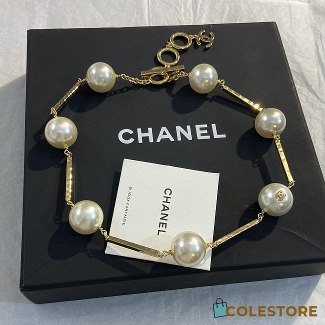 Colestore Chanel Métiers d’art 2026   Necklace   Metal & Resin  Gold & Pearly White - 1
