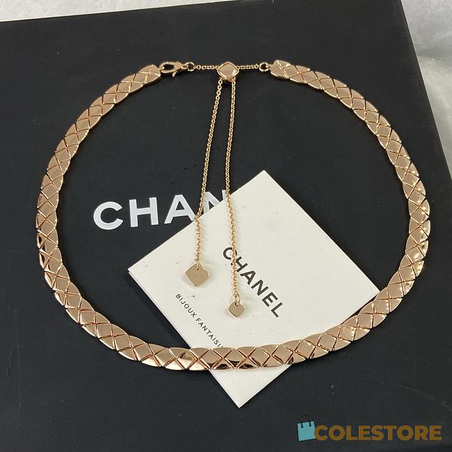 Colestore Chanel Coco Crush supple short necklace Quilted motif, flexible design, BEIGE GOLD - 1