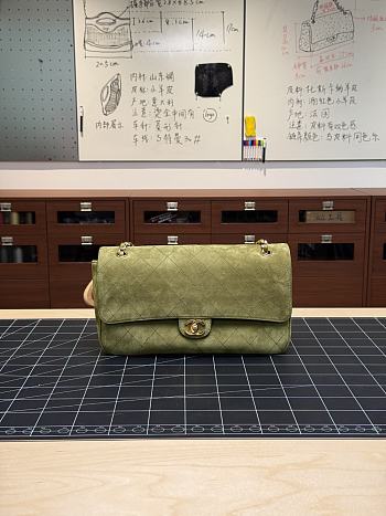 Colestore Chanel Fall Winter 2026 Pre-Collection   Maxi Flap bag   Suede Calfskin & Gold-Tone Metal  Khaki  19.5 x 32 x 10cm