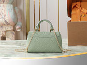 Colestore Louis Vuitton Nano Madeleine Minty/Lily White 12.5 x 6 x 21 cm - 4