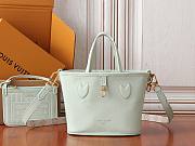 Colestore Louis Vuitton Neverfull Inside Out BB Monogram Dune / Minty 26.5 x 16.5 x 11cm - 4