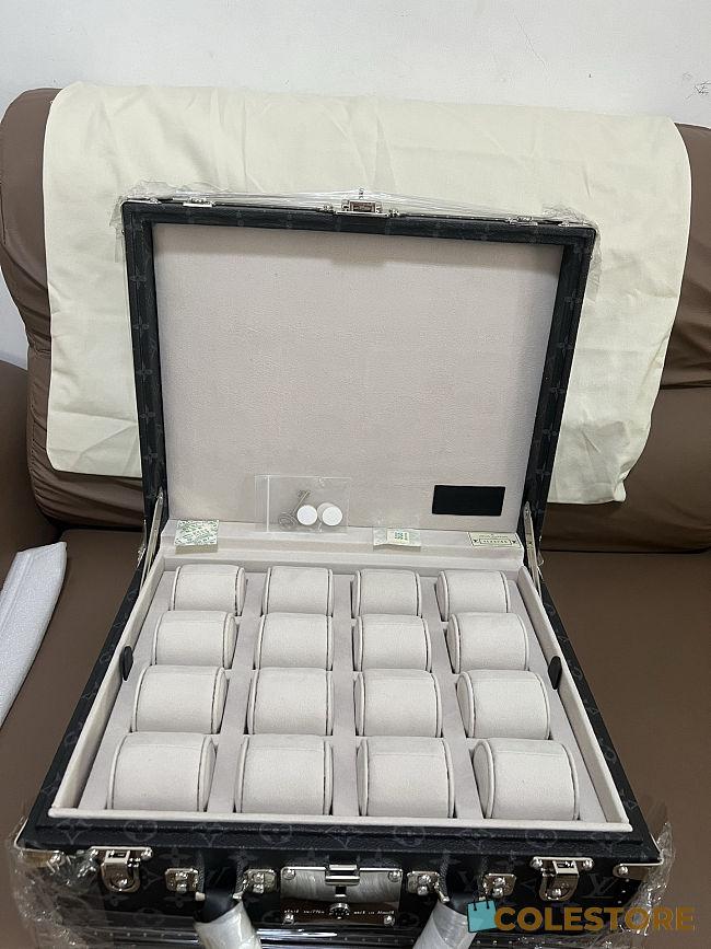 Colestore Louis Vuitton Cotteville 16 Montres Monogram Eclipse Top handle 41.5 x 35 x 15.5 cm - 1
