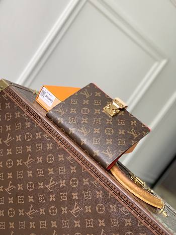 Colestore Louis Vuitton Notebook Cover Paul MM 14.5 x 20 x 2cm