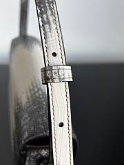 Colestore Celine Claude Chain Shoulder Bag in Lizard Natural 20 x 10 x 4 cm - 6