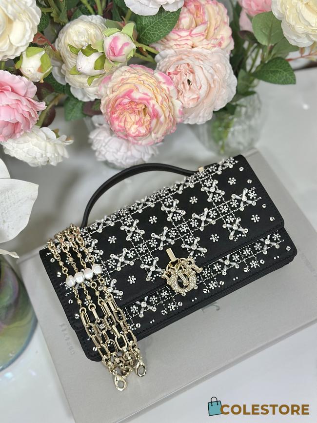 Colestore Dior Miss Dior Top Handle Clutch Black Embroidered with White Floral Beads 21 x 11.5 x 4cm - 1