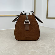 Colestore Dior Small Dior Granville Bag Golden Saddle Flat Macrocannage Suede Goatskin 25 x 16.5 x 14.5cm - 4