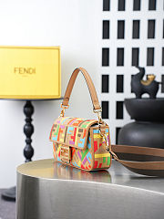 Colestore Fendi Baguette FF Bag in Colorful Embroidered 26 x 6.5 x 13.5cm - 2