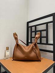 Colestore  Loewe Medium Scarf bag in smooth calfskin Squirrel 34 x 8.5 x 21cm - 3