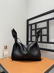 Colestore  Loewe Medium Scarf bag in smooth calfskin Black 34 x 8.5 x 21cm - 1