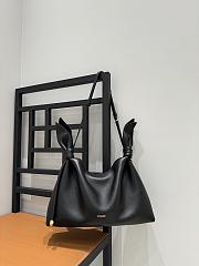 Colestore  Loewe Medium Scarf bag in smooth calfskin Black 34 x 8.5 x 21cm - 5