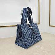 Colestore Dior Dioriviera Small Spongy Book Tote Blue and White Spongy Dior Oblique Fabric 25.5 × 21.5 × 17 cm - 5