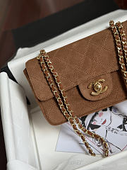 Colestore Chanel FALL WINTER 2026 PRE-COLLECTION MINI FLAP BAG Suede Calfskin & Gold-Tone Metal Caramel 13x20x6cm - 3