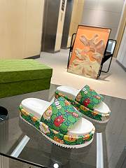 Colestore  Gucci Animal Print Rubber Slide Sandals  Green. - 1