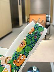 Colestore  Gucci Animal Print Rubber Slide Sandals  Green. - 3