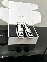 Colestore  Chanel Fall Winter 2026 Pre-Collection   Slingbacks   Lambskin & Patent Calfskin  White & Black - 1