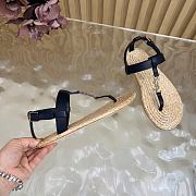 Colestore YSL SAINT LAURENT Cassandra Leather Thong Sandals Black - 2