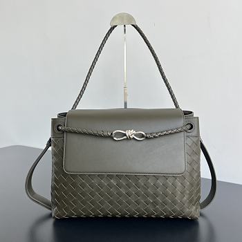 	 Colestore Bottega Andiamo Messenger Medium Kaki 37 x 26 x 13cm
