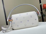 Colestore  Louis Vuitton Pochette Métis Soft PM Monogram Empreinte Link Quartz 25 x 15 x 5 cm - 5