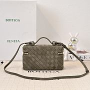 Colestore  Bottega Veneta Women's Bang Bang in Khakhi Green Suede 22 x 12.5 x 5cm - 6