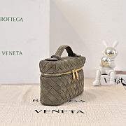 Colestore  Bottega Veneta Women's Bang Bang in Khakhi Green Suede 22 x 12.5 x 5cm - 3