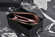Colestore Chanel Métiers d’art 2026 Classic Small Flap Wallet  Grained Goatskin, Enamel & Gold-Tone Metal Black 11x7.5x1.5cm - 5