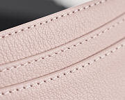 Colestore Chanel Métiers d’art 2026   Card Holder   Grained Goatskin, Enamel & Gold-Tone Metal  Light Pink 10.2x5.7x0.5cm - 6