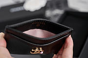 Colestore Chanel Métiers d’art 2026   Card Holder   Grained Goatskin, Enamel & Gold-Tone Metal  Black 10.2x5.7x0.5cm - 2