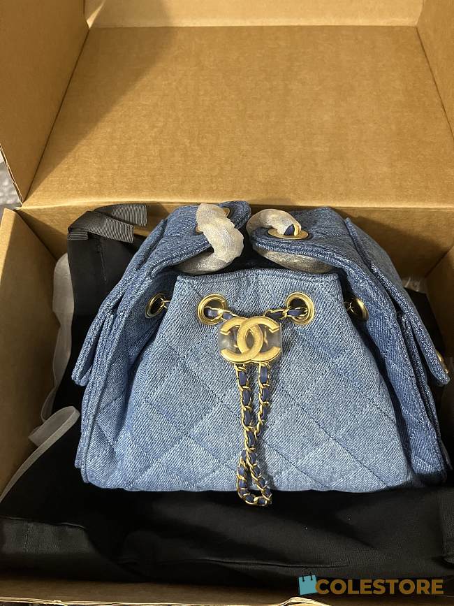 Colestore Chanel Métiers d’art 2026  Chanel 25 Mini Handbag   Washed Denim & Gold-Tone Metal  Blue 20 x 22 x 12.5cm - 1