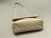 Colestore  Tory Burch Kira Chevron Small Convertible Shoulder Bag Desert Light Beige 25 x 15 x 8cm - 2