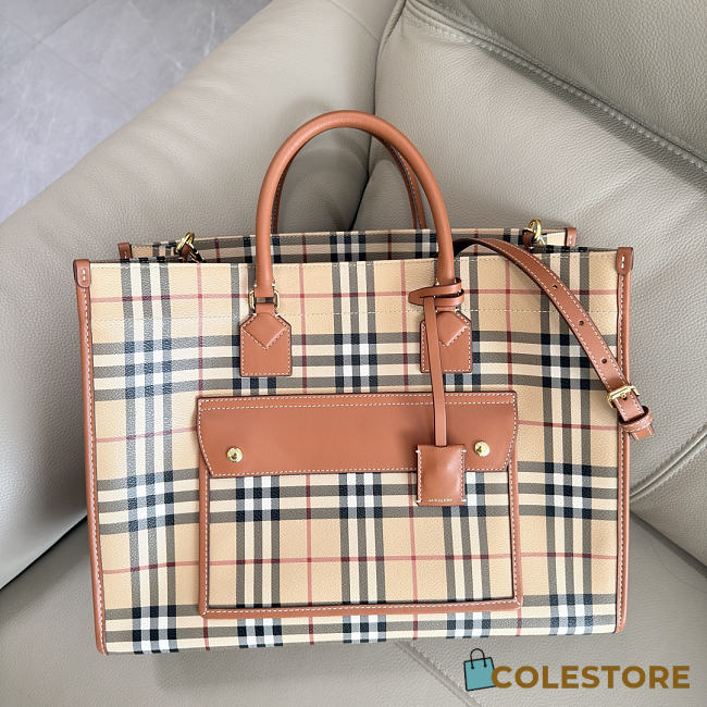 Colestore  Burberry Medium Freya Tote in Archive beige/briar brown 40 x 16 x 30cm - 1