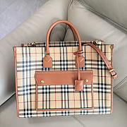 Colestore  Burberry Medium Freya Tote in Archive beige/briar brown 40 x 16 x 30cm - 1