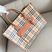 Colestore  Burberry Medium Freya Tote in Archive beige/briar brown 40 x 16 x 30cm - 4