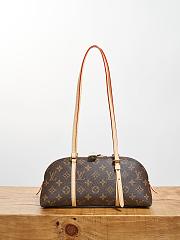 Colestore Louis Vuitton Squire East West Monogram coated canvas 29 x 14 x 8 cm - 1