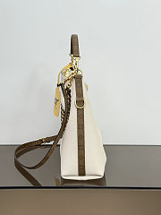 Colestore Louis Vuitton Multipass Vanilla Calfskin 30 x 26 x 10 cm - 5