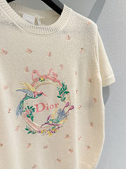 Colestore Dior Qixi Embroidered Short-Sleeved Sweater White Cashmere Jersey with Multicolor Dior Colibri Motif - 3