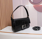 Colestore Fendi Baguette 26424 Crackled Black Leather Bag 26x14x4cm - 6