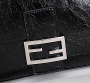 Colestore Fendi Baguette 26424 Crackled Black Leather Bag 26x14x4cm - 2